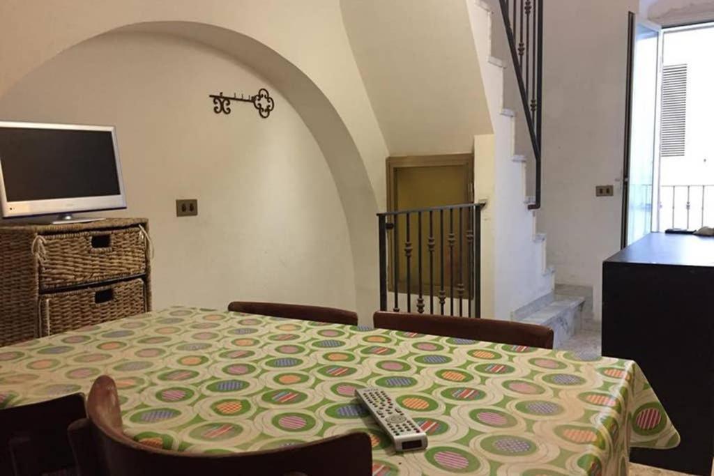 Historic Apartment In Centre Of City 100M To Sea Monopoli Eksteriør bilde