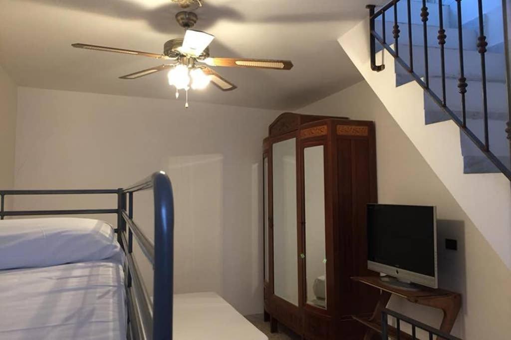 Historic Apartment In Centre Of City 100M To Sea Monopoli Eksteriør bilde