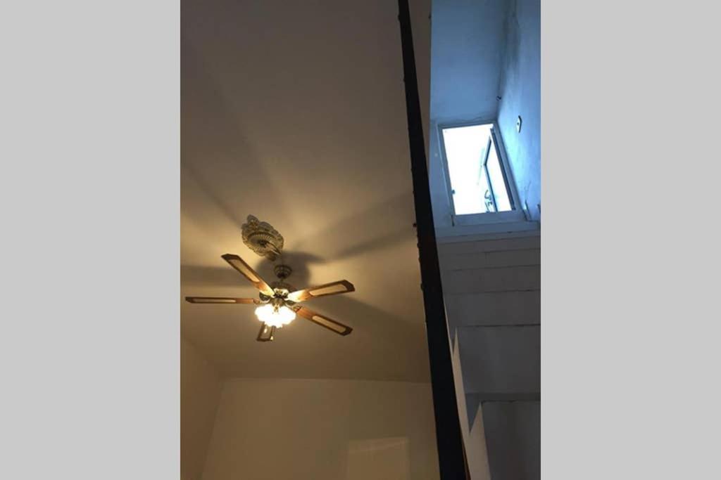 Historic Apartment In Centre Of City 100M To Sea Monopoli Eksteriør bilde