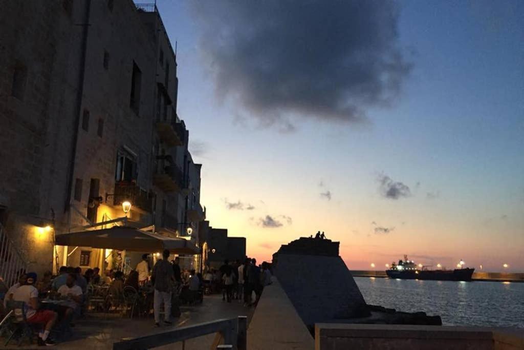 Historic Apartment In Centre Of City 100M To Sea Monopoli Eksteriør bilde